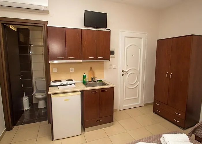 Denis And Apartman Paralía