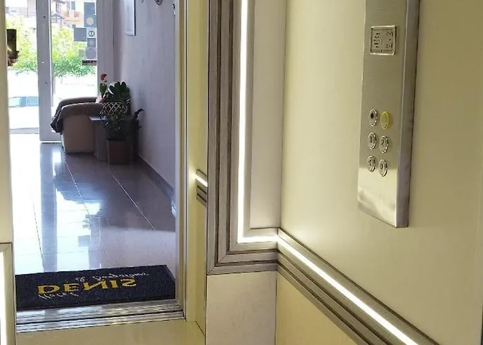 Denis And Apartman Paralía