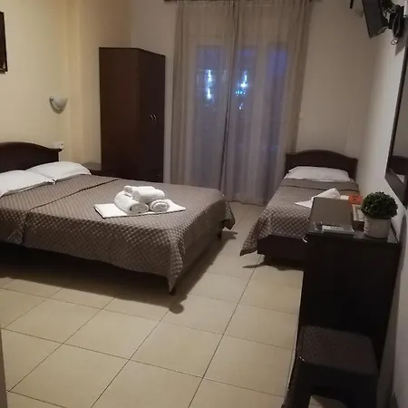 Denis And * Paralía