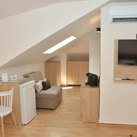 Denis And Apartment