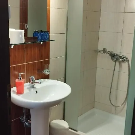 Denis Studios And * Paralía