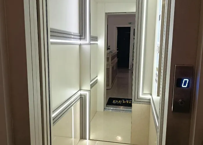 Denis And 公寓 Paralía